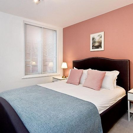 Mulberry Flat 6 - Two Bedroom 3Rd Floor By City Living 런던 외부 사진